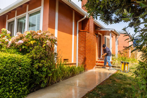 Why Choose Our Certified Pressure Washing Experts for Your Project Needs in Calipatria, CA?